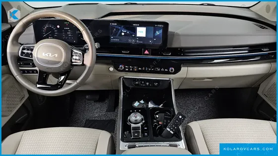 KIA CARNIVAL DIESEL 9-SEATER HI LIMOUSINE
