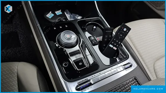 KIA CARNIVAL DIESEL 9-SEATER HI LIMOUSINE