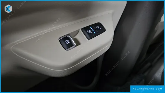 KIA CARNIVAL DIESEL 9-SEATER HI LIMOUSINE