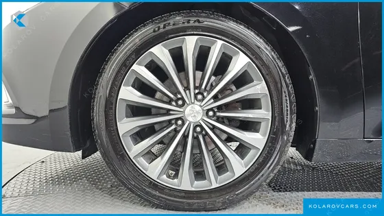 HYUNDAI GRANDEUR HG300 PREMIUM