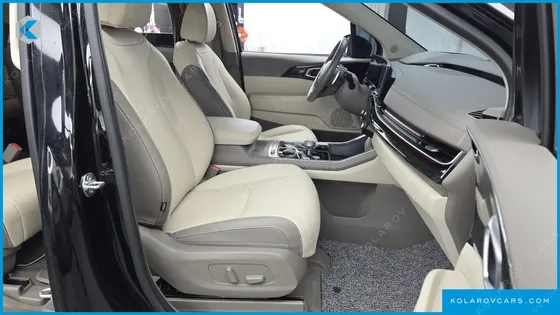 KIA CARNIVAL GASOLINE 9-SEATER HI LIMOUSINE