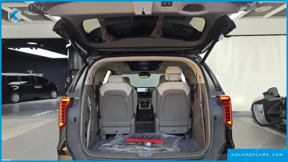 KIA CARNIVAL GASOLINE 9-SEATER HI LIMOUSINE