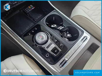 KIA CARNIVAL HEV 9-SEATER HI-LIMOUSINE (SPECIAL VEHICLE)