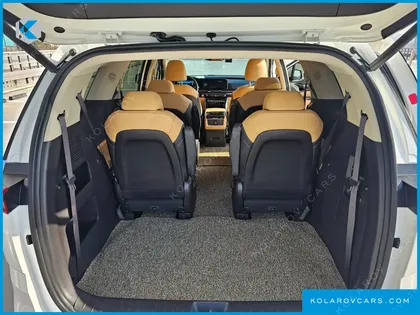 KIA CARNIVAL DIESEL 9-SEATER NOBLESSE