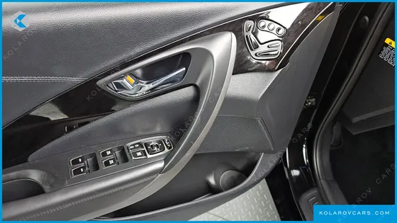 HYUNDAI GRANDEUR HG300 EXCLUSIVE