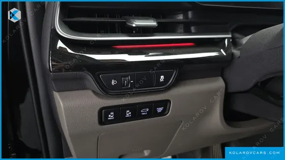 KIA CARNIVAL DIESEL 9-SEATER GRAVITY