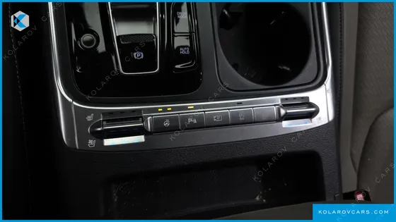KIA CARNIVAL DIESEL 9-SEATER GRAVITY