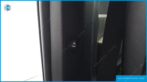 KIA CARNIVAL DIESEL 9-SEATER GRAVITY