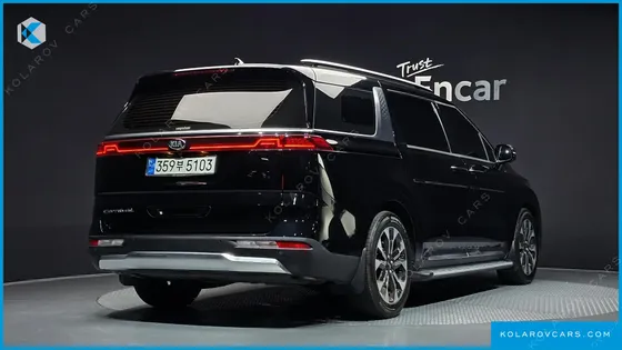 KIA CARNIVAL GASOLINE 9-SEATER SIGNATURE