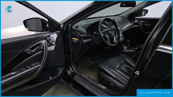 HYUNDAI GRANDEUR HG300 PREMIUM
