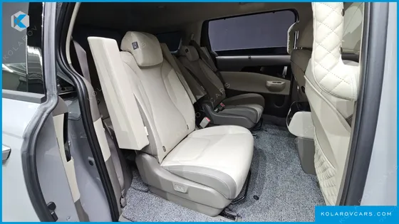 KIA CARNIVAL DIESEL 9-SEATER GRAVITY