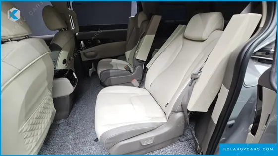 KIA CARNIVAL DIESEL 9-SEATER GRAVITY