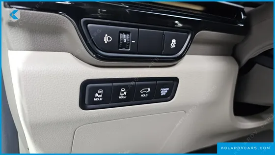 KIA CARNIVAL DIESEL 9-SEATER GRAVITY