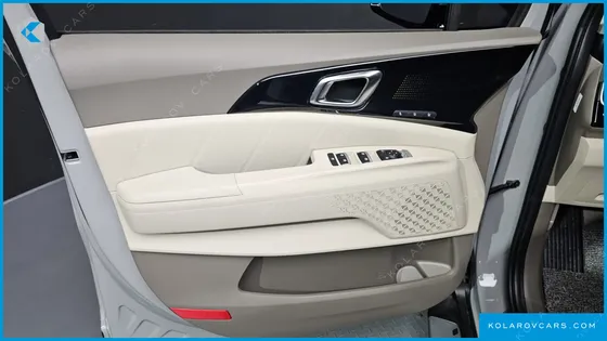 KIA CARNIVAL DIESEL 9-SEATER GRAVITY