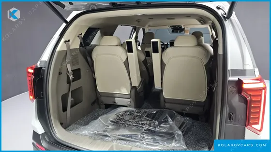 KIA CARNIVAL DIESEL 9-SEATER GRAVITY