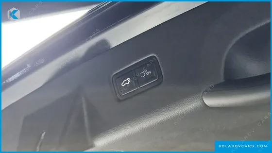 KIA CARNIVAL HEV 9SEATER NOBLESS