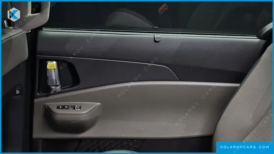 KIA CARNIVAL HEV 9SEATER NOBLESS