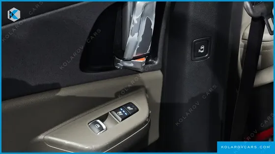 KIA CARNIVAL HEV 9SEATER NOBLESS