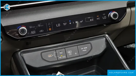 KIA CARNIVAL HEV 9SEATER NOBLESS