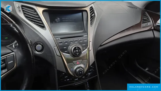 HYUNDAI GRANDEUR HG300 NOBLE