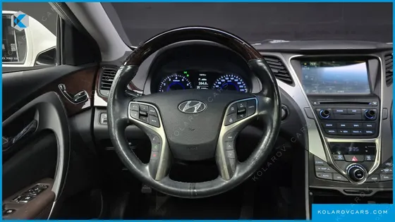 HYUNDAI GRANDEUR HG240 MODERN