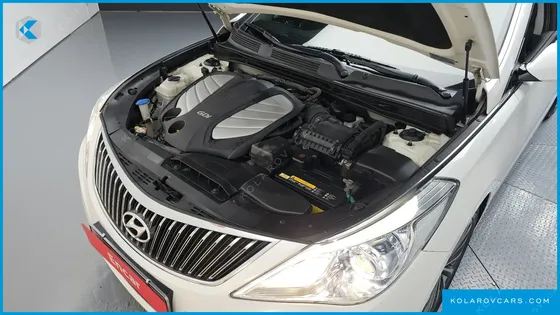 HYUNDAI GRANDEUR HG300 PREMIUM