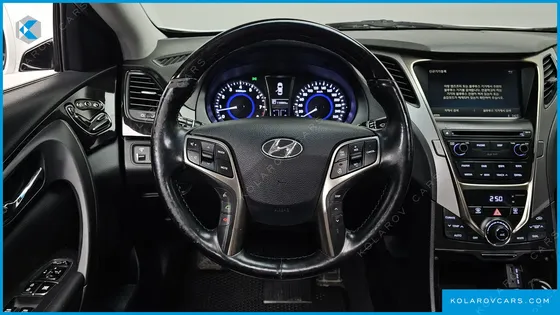 HYUNDAI GRANDEUR HG300 PREMIUM