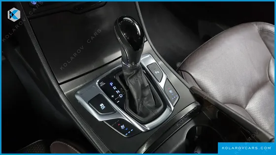 HYUNDAI GRANDEUR HG300 PREMIUM