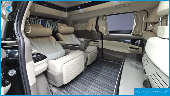 KIA CARNIVAL GASOLINE 4-SEATER HI-LIMOUSINE
