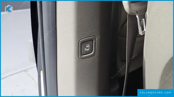 KIA CARNIVAL GASOLINE 4-SEATER HI-LIMOUSINE