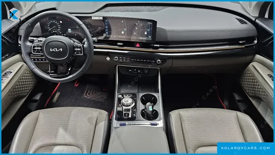 KIA CARNIVAL DIESEL 7-SEATER SIGNATURE