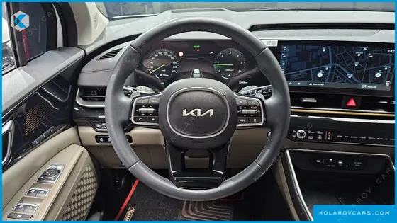 KIA CARNIVAL DIESEL 7-SEATER SIGNATURE