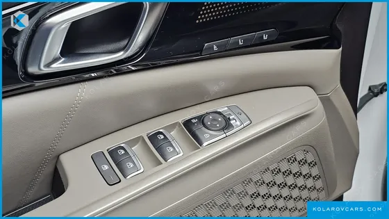 KIA CARNIVAL DIESEL 7-SEATER SIGNATURE