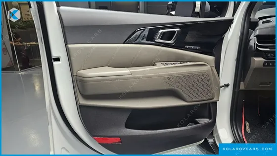 KIA CARNIVAL DIESEL 7-SEATER SIGNATURE