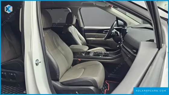 KIA CARNIVAL DIESEL 7-SEATER SIGNATURE