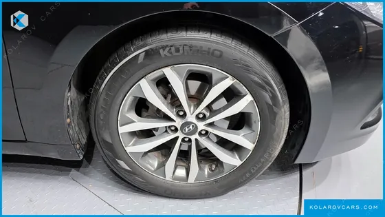 HYUNDAI GRANDEUR HG240 LUXURY
