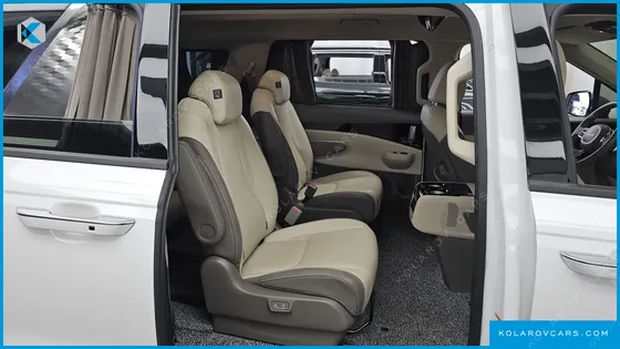 KIA CARNIVAL GASOLINE 9-SEATER HI LIMOUSINE
