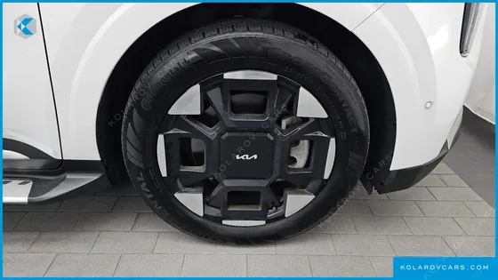 KIA CARNIVAL GASOLINE 9-SEATER HI LIMOUSINE