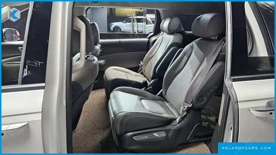 KIA CARNIVAL DIESEL 7-SEATER NOBLESSE