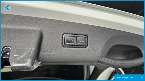 KIA CARNIVAL DIESEL 7-SEATER NOBLESSE