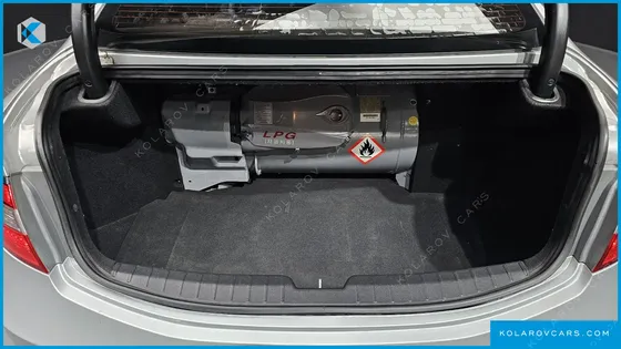 HYUNDAI GRANDEUR LPG HG300 TAXI