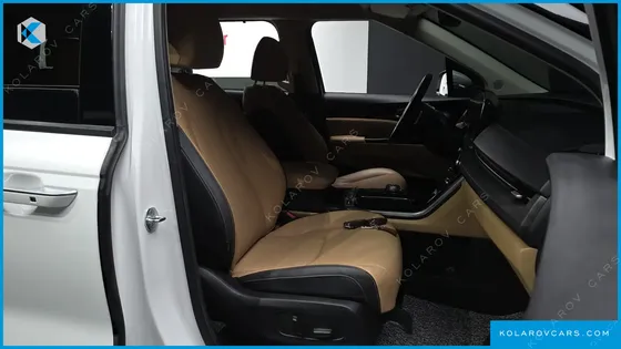KIA CARNIVAL GASOLINE 7-SEATER SIGNATURE