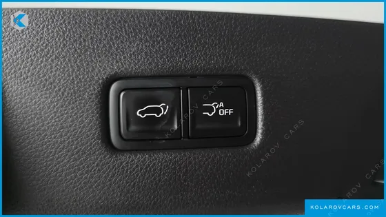 KIA CARNIVAL GASOLINE 7-SEATER SIGNATURE