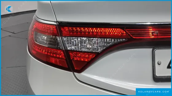 HYUNDAI GRANDEUR HG300 ROYAL