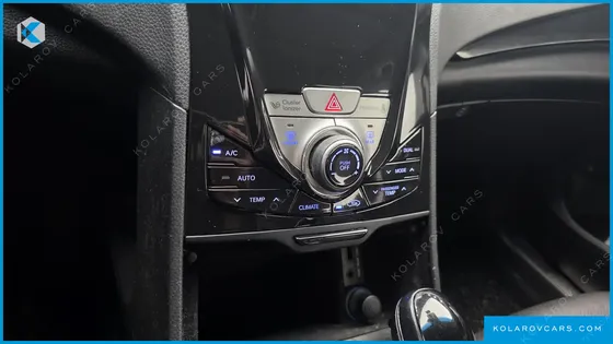 HYUNDAI GRANDEUR HG300 ROYAL