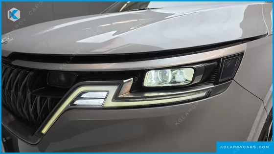 KIA CARNIVAL DIESEL 9-SEATER PRESTIGE