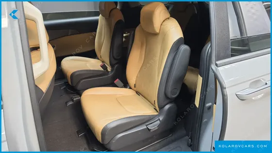 KIA CARNIVAL DIESEL 9-SEATER PRESTIGE