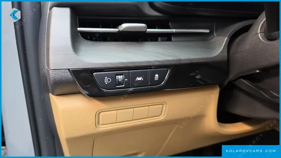 KIA CARNIVAL DIESEL 9-SEATER PRESTIGE