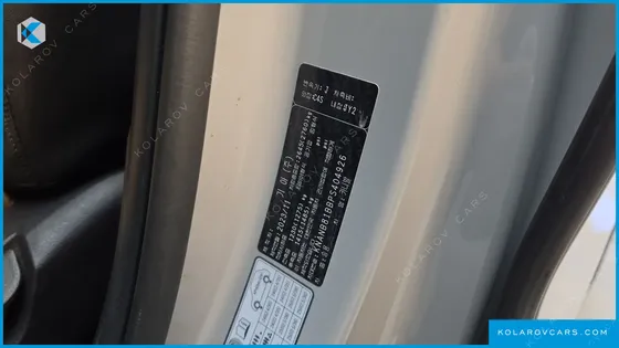 KIA CARNIVAL DIESEL 9-SEATER PRESTIGE