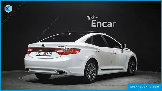 HYUNDAI GRANDEUR HG240 MODERN